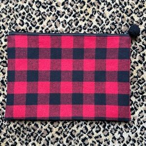 Buffalo plaid bag (12.5” x 9”) (NWOT)